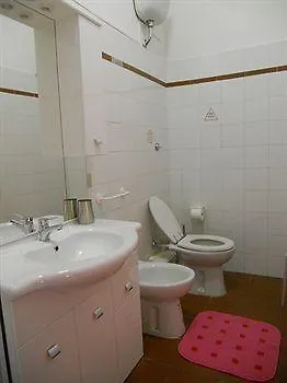 **  Aloha Rome Bed & Breakfast Italy